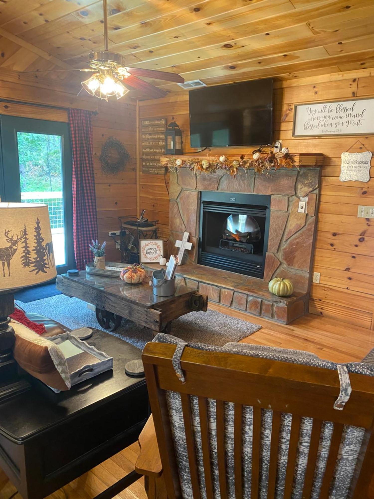His Promises Cabin Pigeon Forge Exterior photo